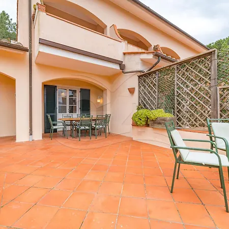 Le Logge Con Accesso Privato Al Mare - Goelba Apartman Bagno-Sprizze