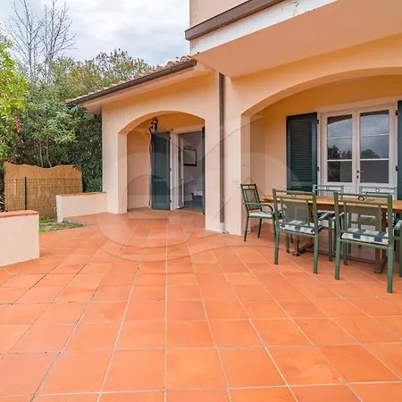 Apartman Le Logge Con Accesso Privato Al Mare - Goelba