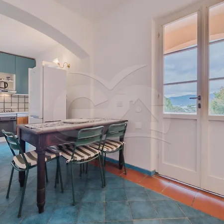 Le Logge Con Accesso Privato Al Mare - Goelba * Bagno-Sprizze